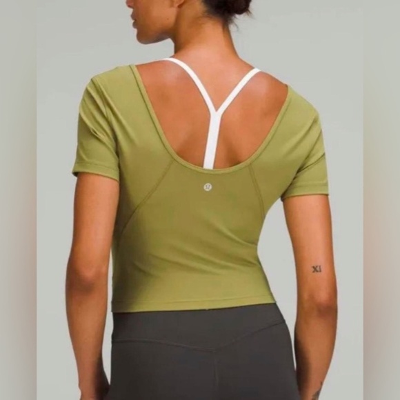 Lululemon Align tee Green Slim fit Cropped length Nulu Sz 2 - Picture 1 of 7